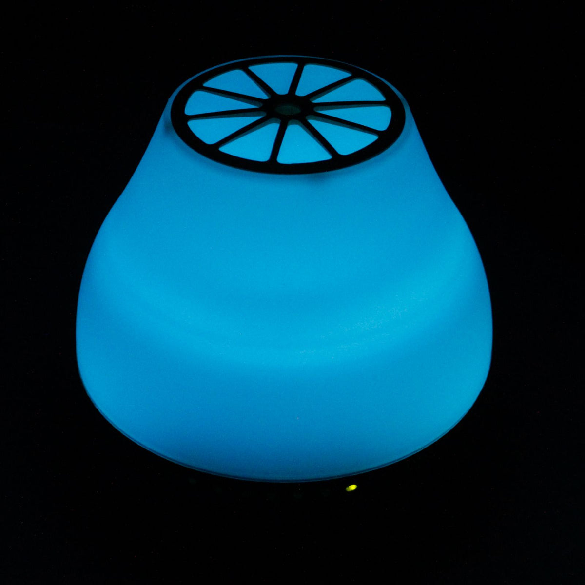 Viennese Atomiser - Bluetooth Speaker - USB - Colour Change - Timer - Size reference - ORIVON Collection
