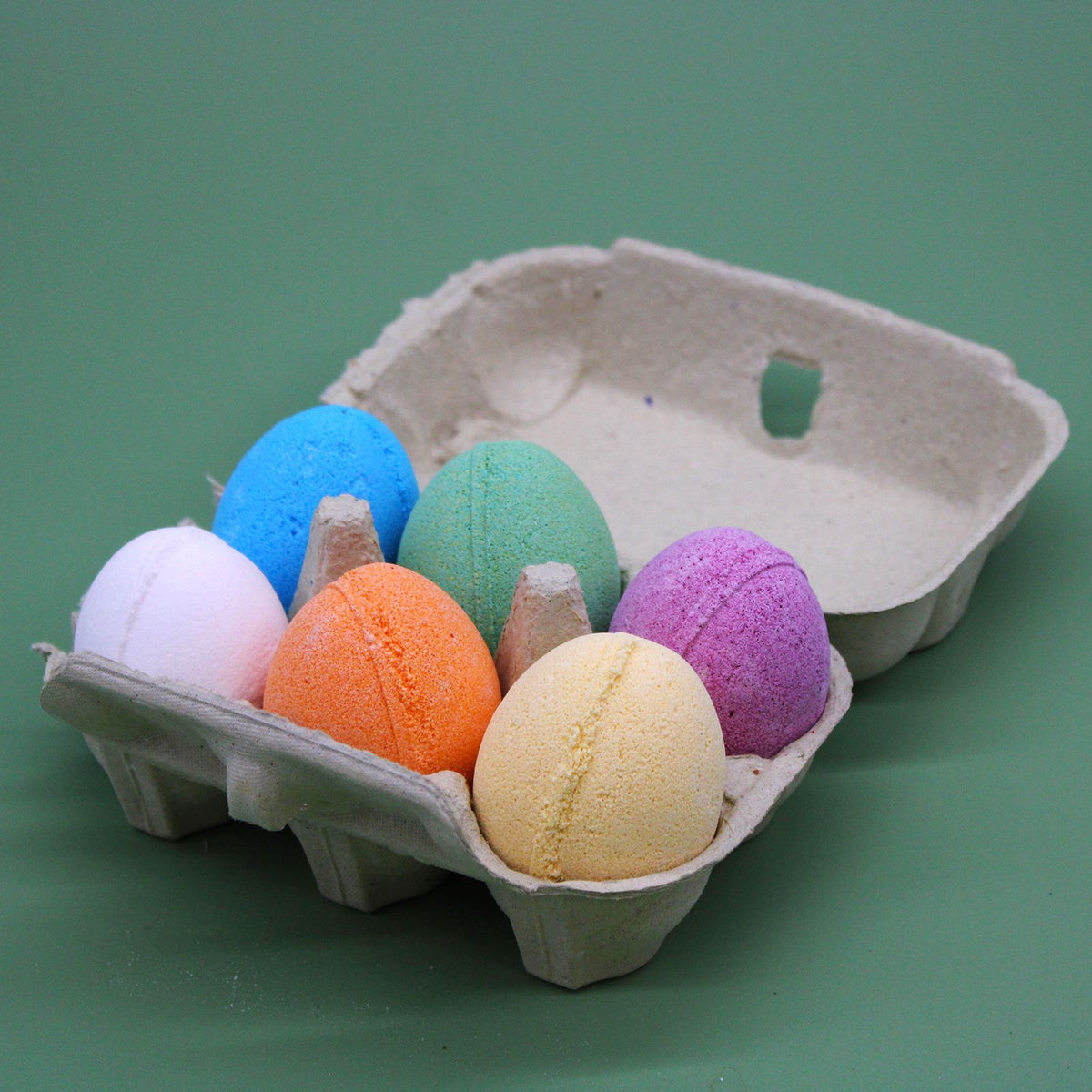 Bath Eggs in a Tray – Mango egg-shaped bath bombs