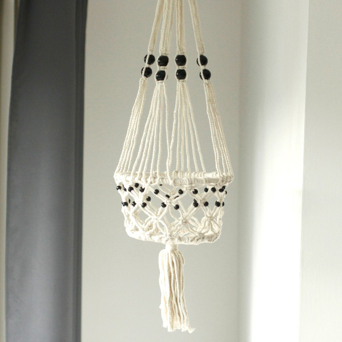 Macrame Pot Holder - Large Single Beaded