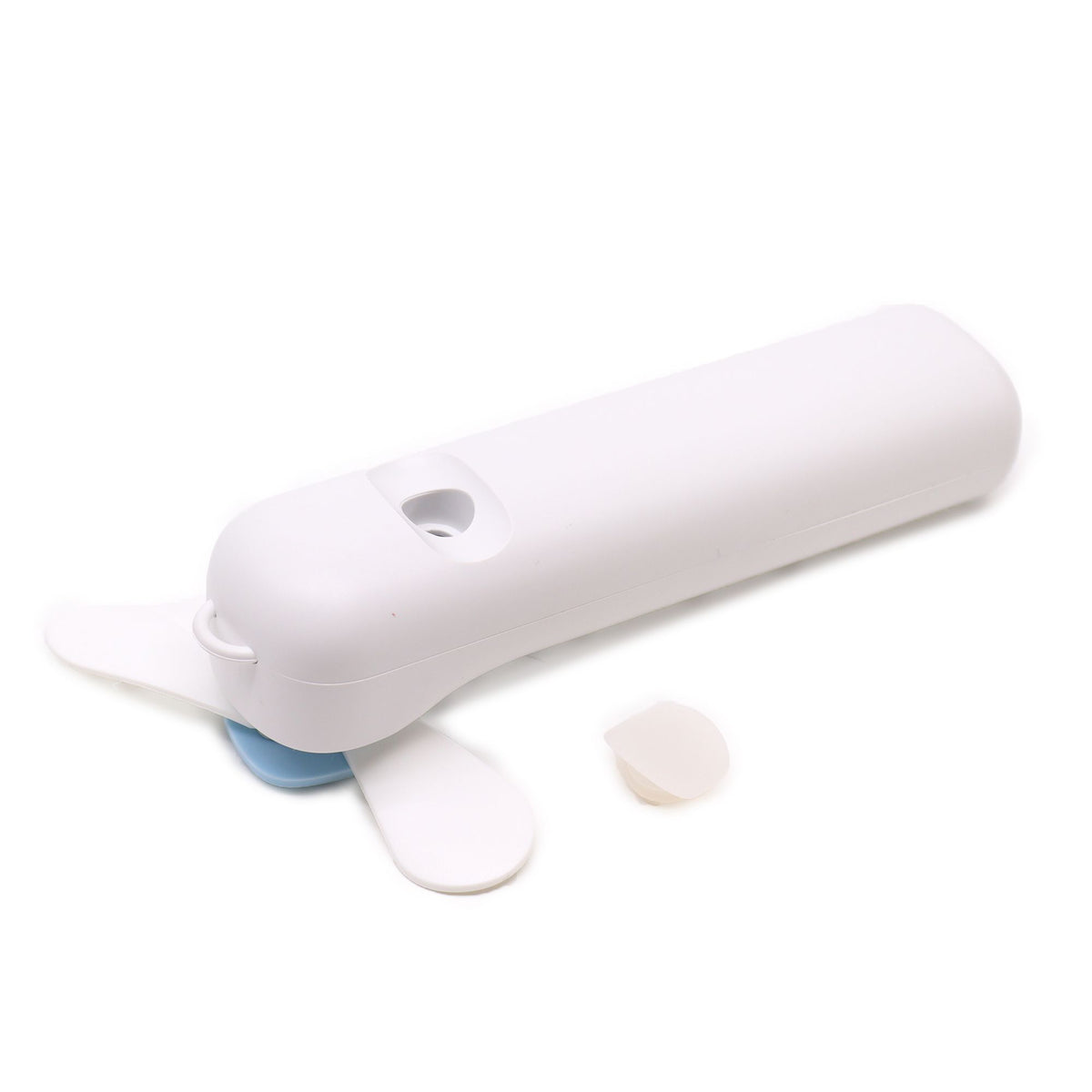 White Nano Mist Face Fan & Spray - USB chargable - In use - ORIVON Collection