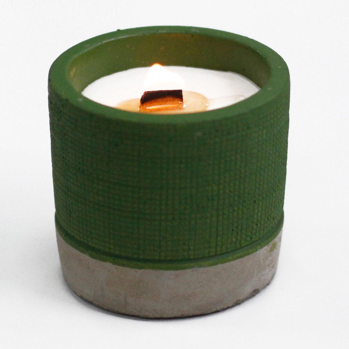Concrete Wooden-Wick Candle – Sea Moss & Herbs - Top view - ORIVON Collection