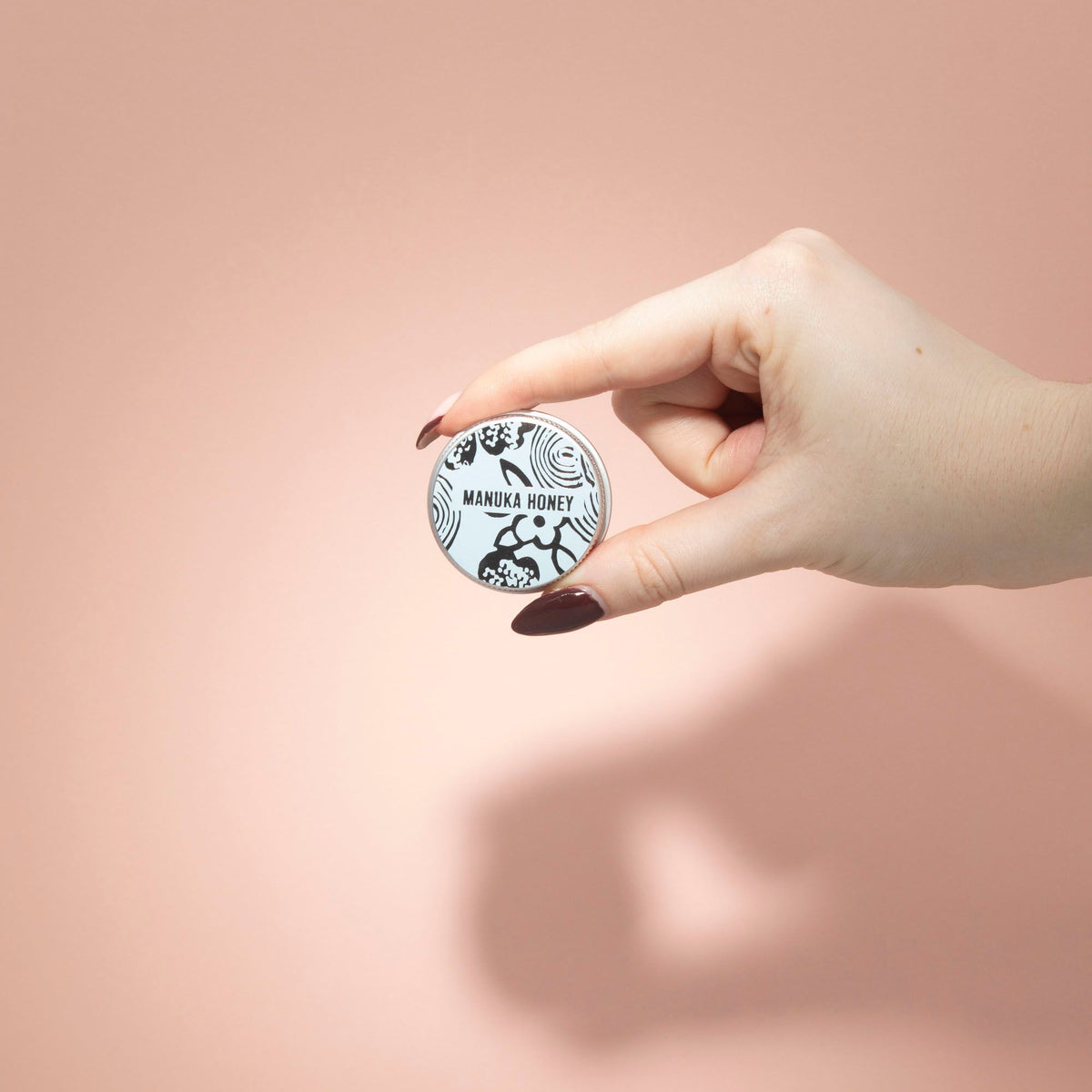 Agnes + Cat Lip Balm - Manuka Honey - Size reference - ORIVON Collection